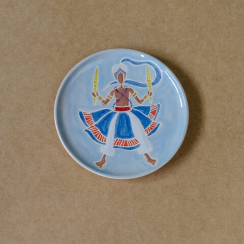 Prato Decorativo em Cerâmica – Ogum