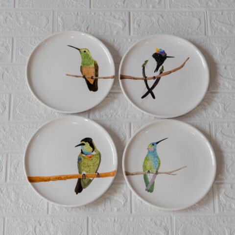 Prato de Cerâmica Beija-flor Chifre de Ouro (G)