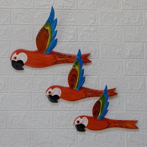 Arara Vermelha de Parede em Madeira (G)