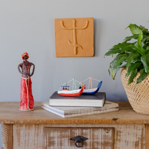 Placa de Parede em Cerâmica Exu