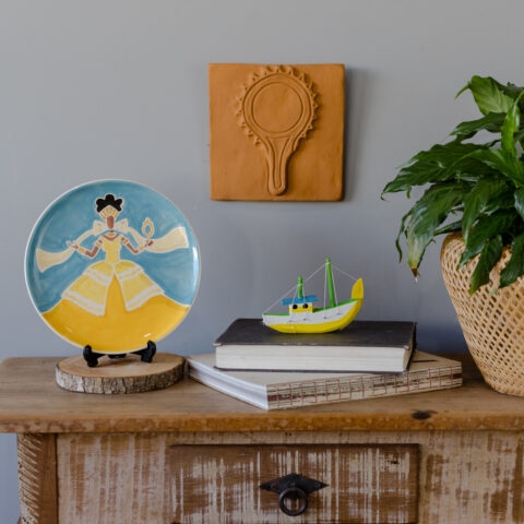 Placa de Parede em Cerâmica Oxum