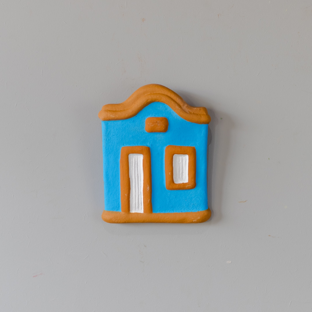 Casinha_de_Parede_em_CerC3A2mica_ChapC3A9u_Azul-1-1.jpg
