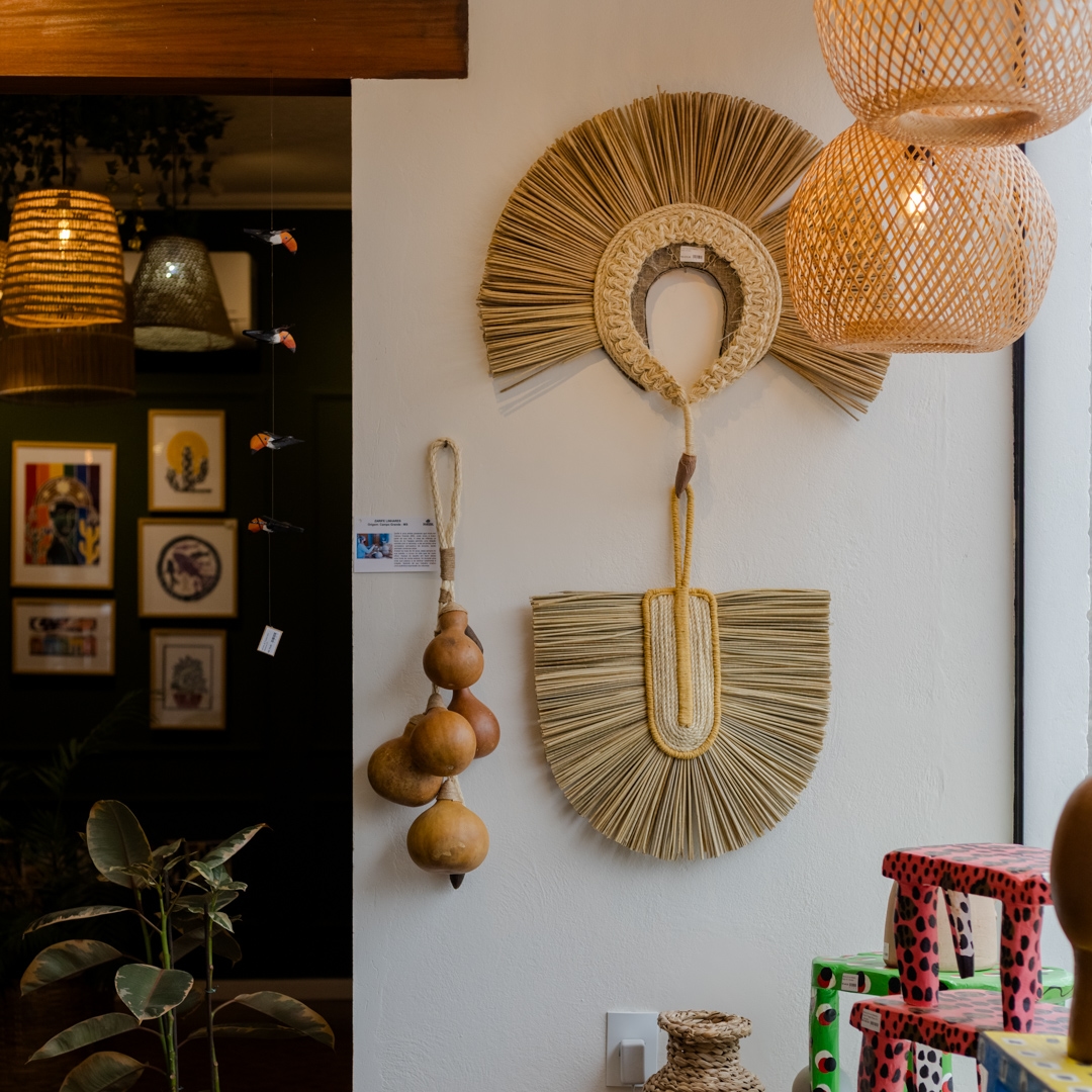 Colar_Decorativo_CabaC3A7as_1.jpg