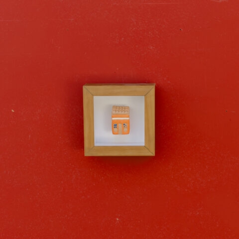 Quadro Casinha de Cerâmica – Amarela