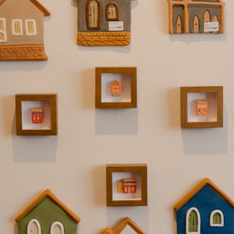 Quadro Casinha de Cerâmica – Amarela