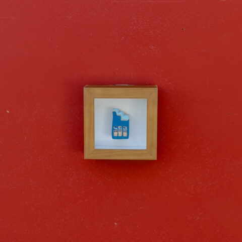 Quadro Casinha de Cerâmica – Azul Escura