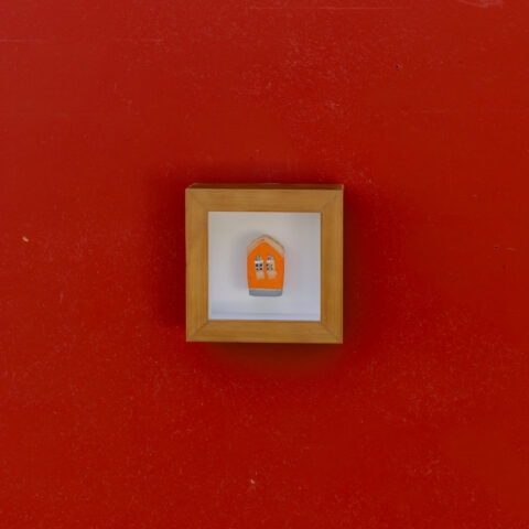 Quadro Casinha de Cerâmica – Laranja